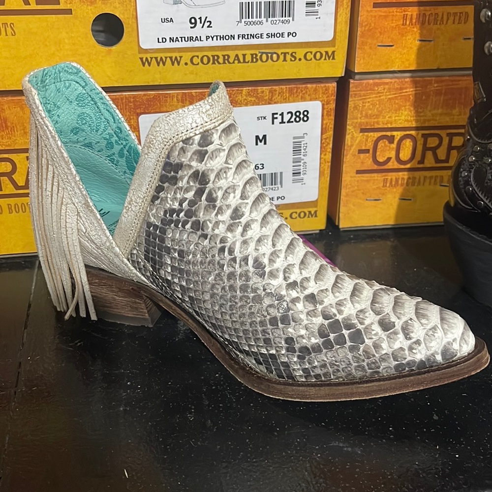 Corral boots Python - Picture 1 of 4